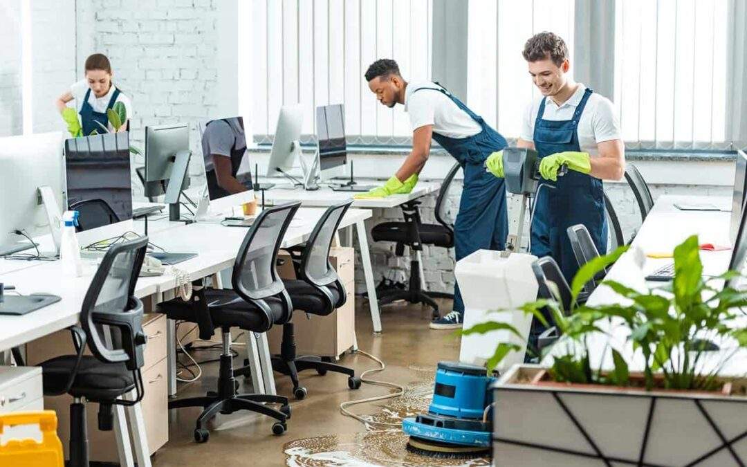 Office Cleaning Services: 3 Main Reasons to Outsource Services