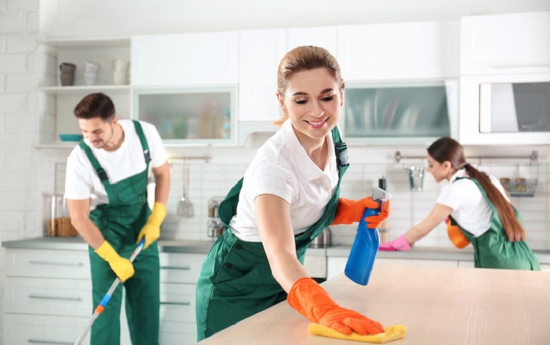 5 Reasons to Hire Professional Cleaning Services When Moving